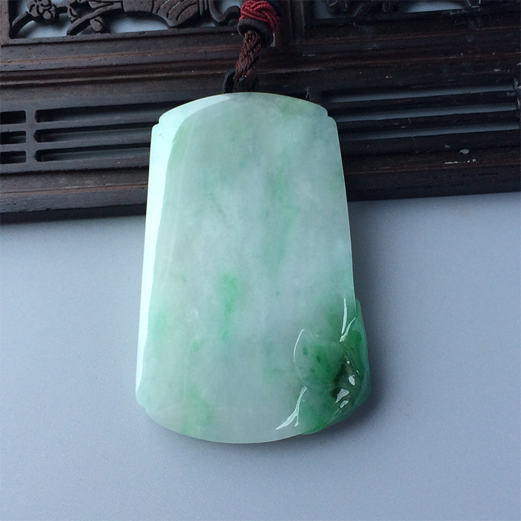 （超值推荐）糯冰种晴水飘翠观音挂件