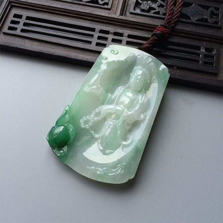 （超值推荐）糯冰种晴水飘翠观音挂件