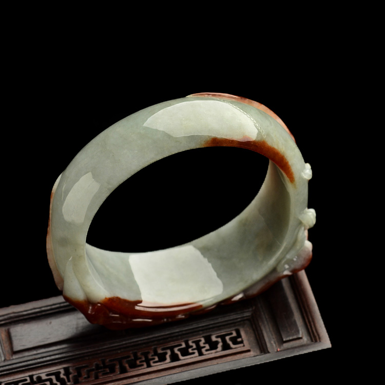 (超值推荐)糯冰种褐红翡雕花贵妃手镯(58mm-60mm)