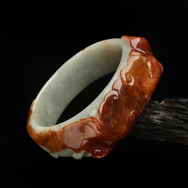(超值推荐)糯冰种褐红翡雕花贵妃手镯(58mm-60mm)