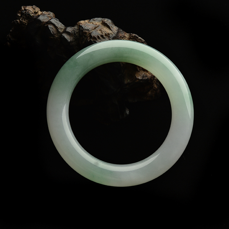 (超值推荐)糯冰种晴水圆条手镯(58mm)