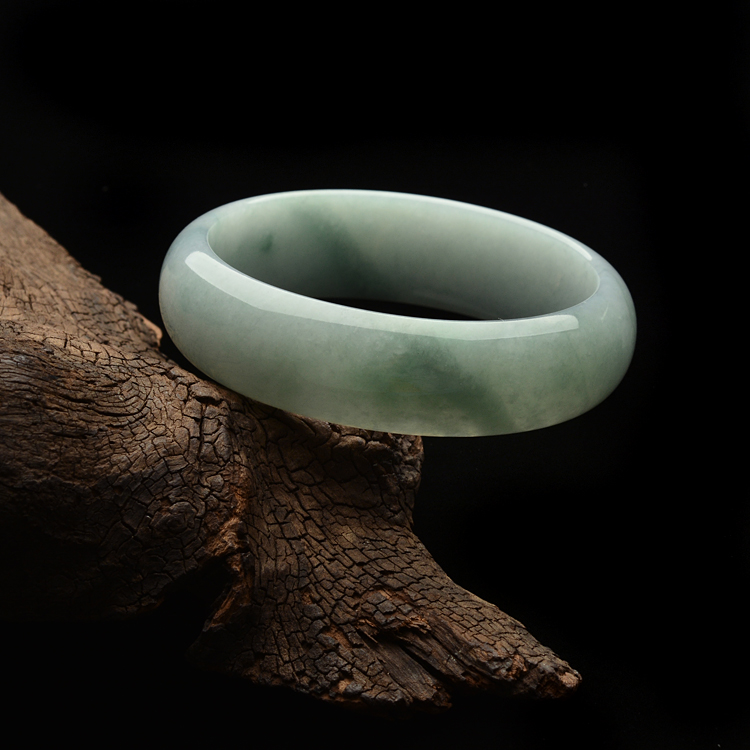 (超值推荐)糯冰种晴水飘花手镯(51.3-56.8mm)