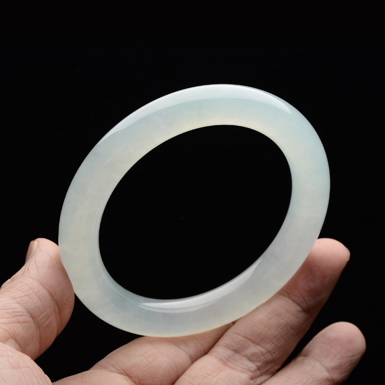 (超值推荐)冰种淡晴水圆条手镯(57.7mm)