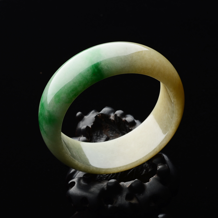 (超值推荐)糯冰种黄加绿手镯(57.7mm)