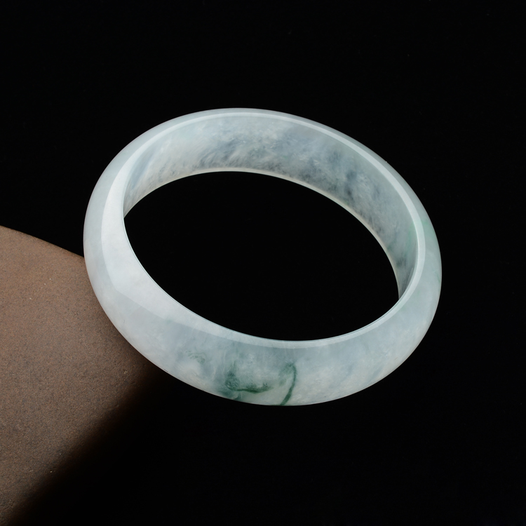 (超值推荐)冰种略飘花手镯(58mm)