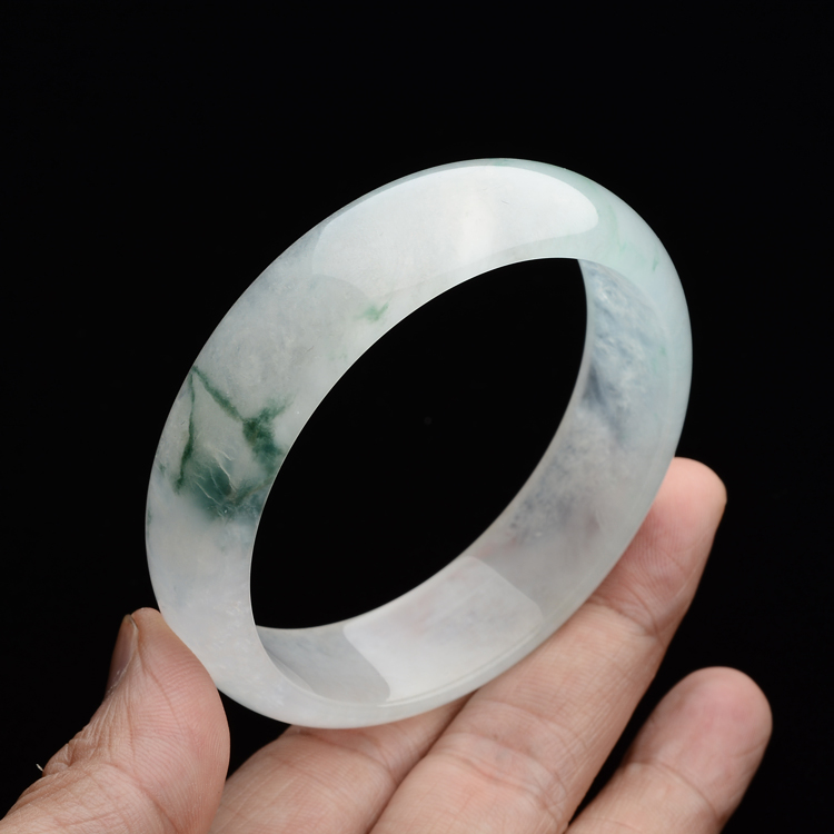 (超值推荐)冰种略飘花手镯(58mm)