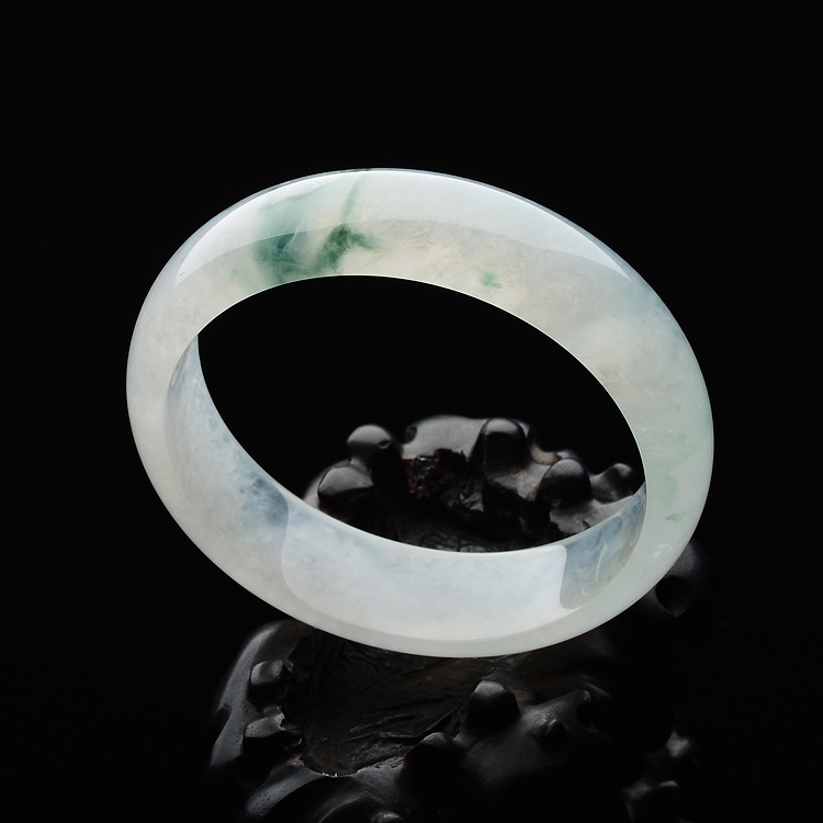 (超值推荐)冰种略飘花手镯(58mm)