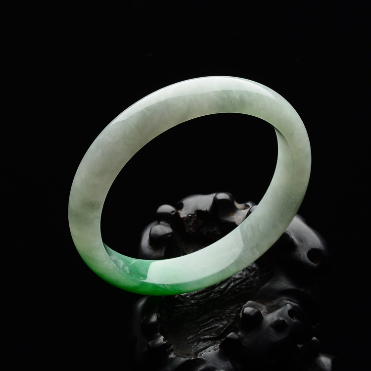 (超值推荐)糯冰种晴水飘翠手镯(57.3mm)