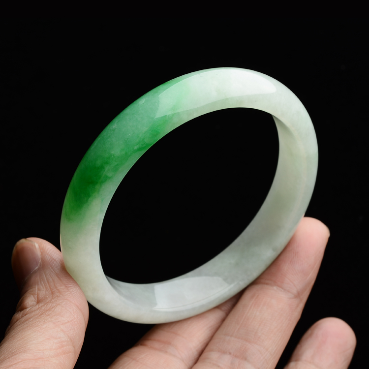 (超值推荐)糯冰种晴水飘翠手镯(57.3mm)