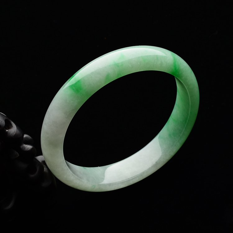 (超值推荐)糯冰种晴水飘翠手镯(57.3mm)