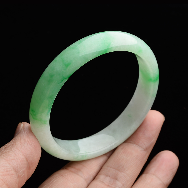 (超值推荐)糯冰种晴水飘翠手镯(57.3mm)