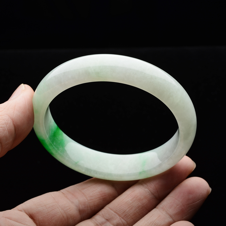 (超值推荐)糯冰种晴水飘翠手镯(55.3mm)