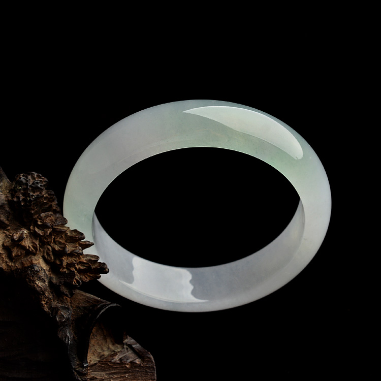 (超值推荐)冰种晴水手镯(59mm)
