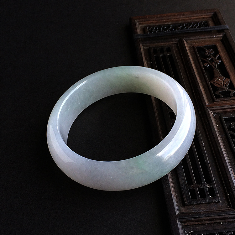 糯冰种淡紫罗兰手镯（57mm）