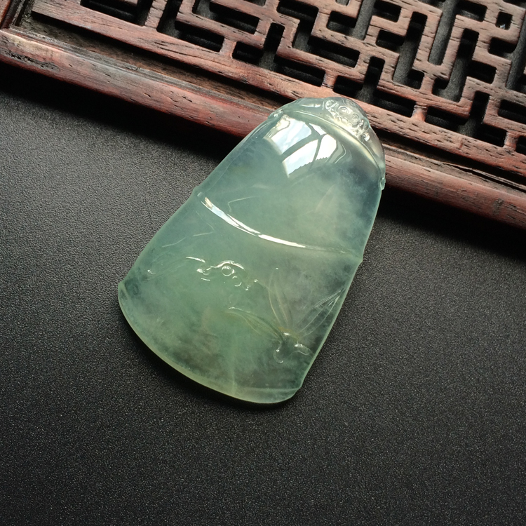 (超值推荐)冰种晴水节节高挂件