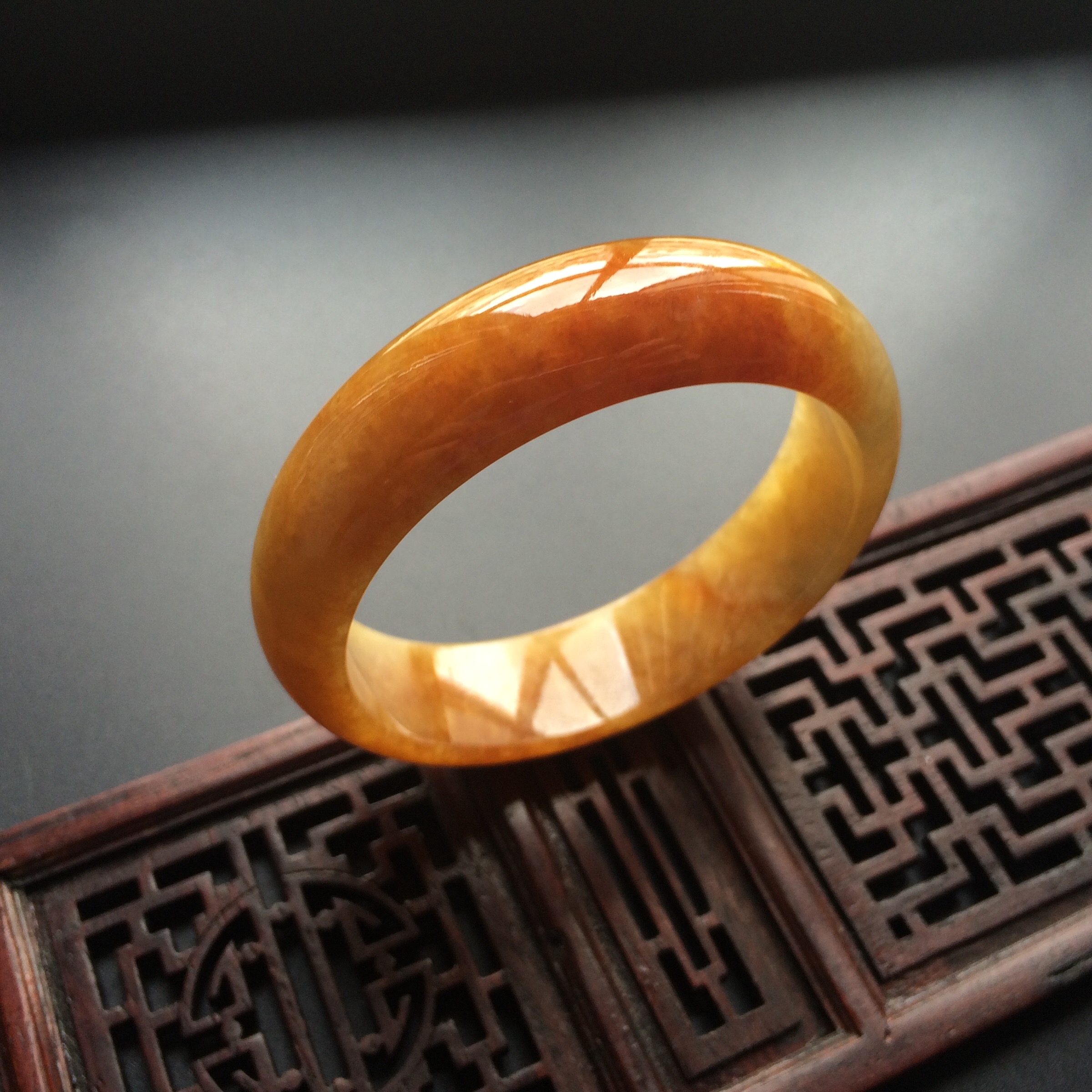(超值推荐)糯冰种褐黄翡手镯(51.4mm)