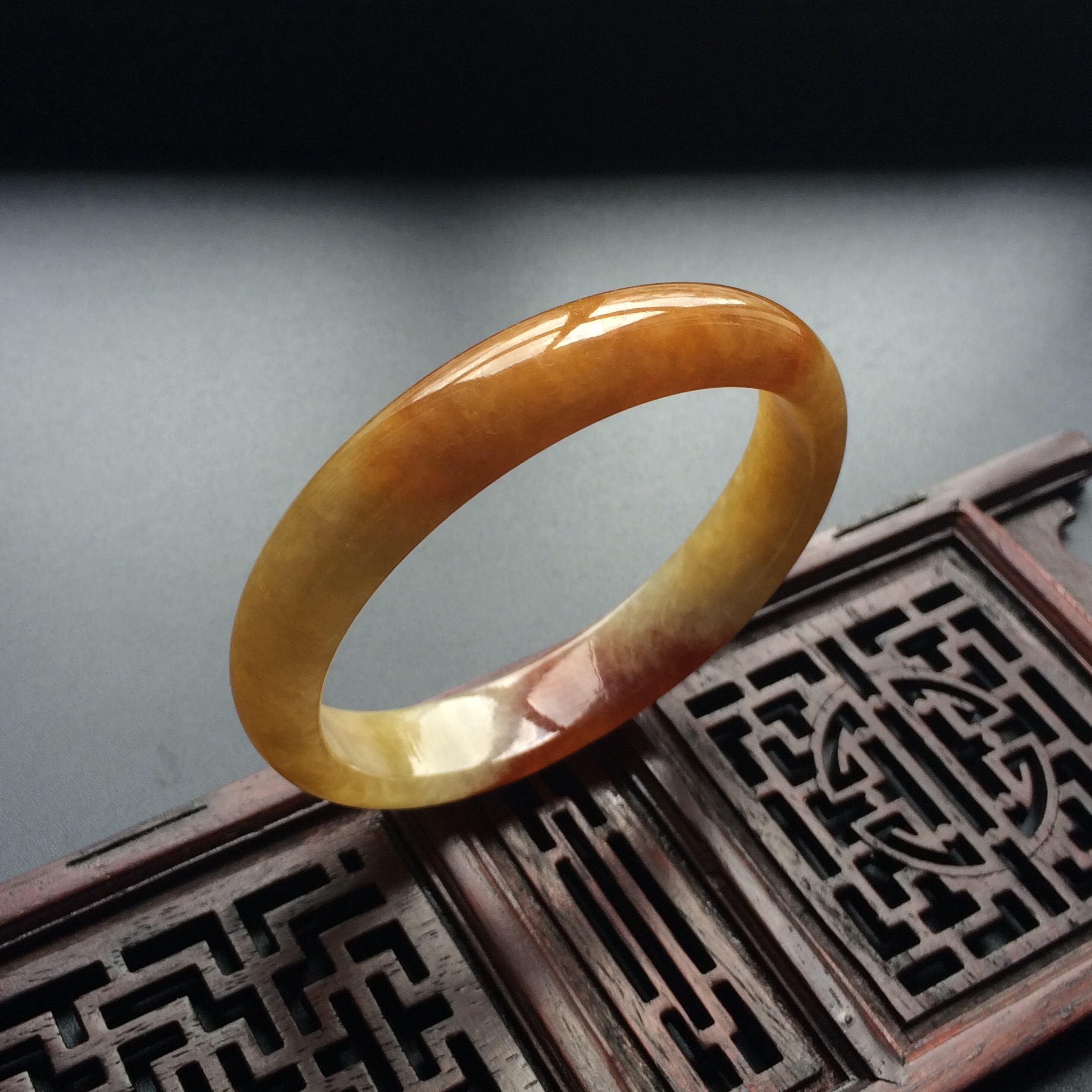 (超值推荐)糯冰种褐黄翡贵妃镯(51.5mm-46mm)