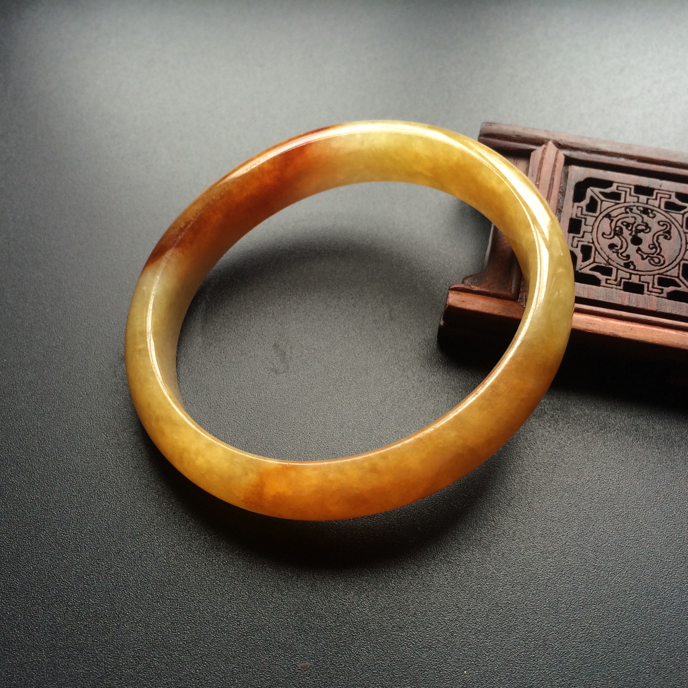 (超值推荐)糯冰种褐黄翡贵妃镯(51.5mm-46mm)