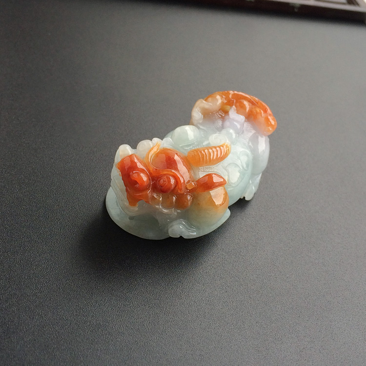 糯冰种晴水黄翡带紫罗兰貔貅挂件
