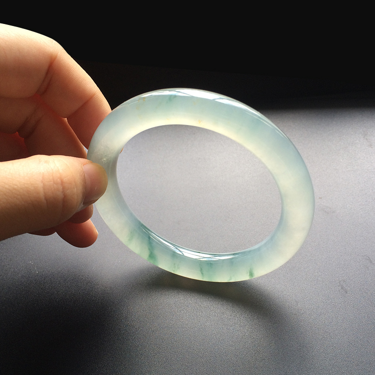 (超值推荐)冰种晴水略飘花圆条手镯(57.3mm)