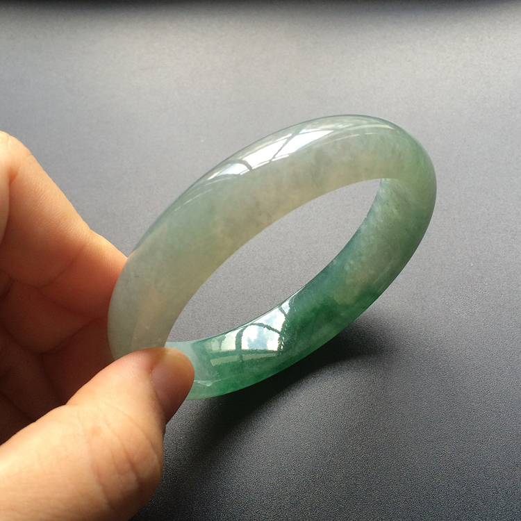 (超值推荐)冰种晴水飘翠手镯(60mm)