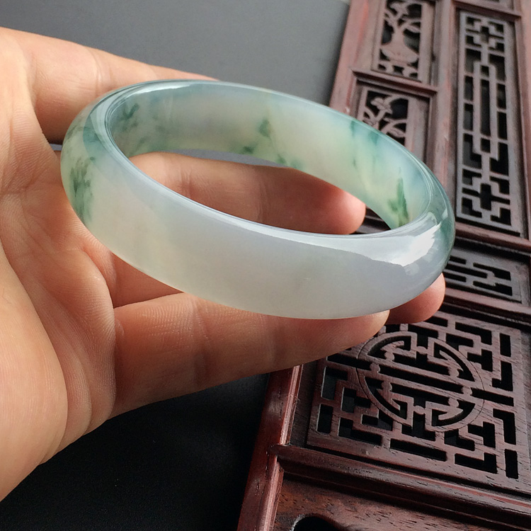 (超值推荐)糯冰种飘花手镯(60mm)