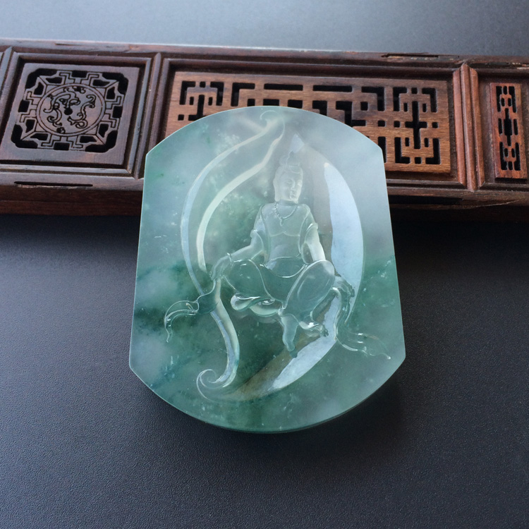 (超值推荐)冰种飘花观音挂件