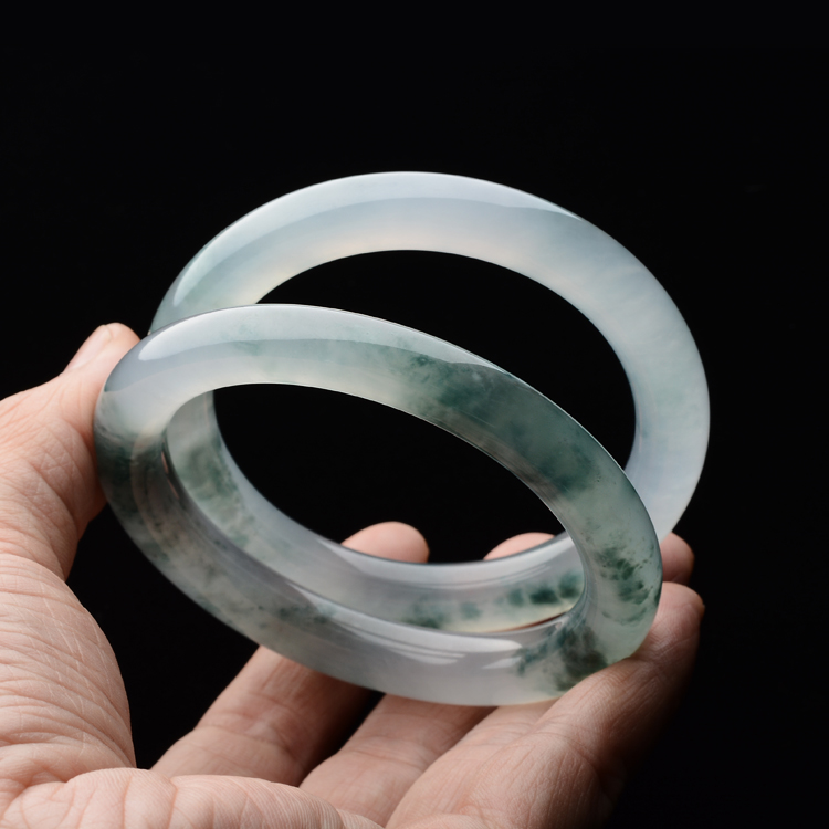 (超值推荐)冰种飘花圆条手镯(一对)(57.6mm/56.6mm)