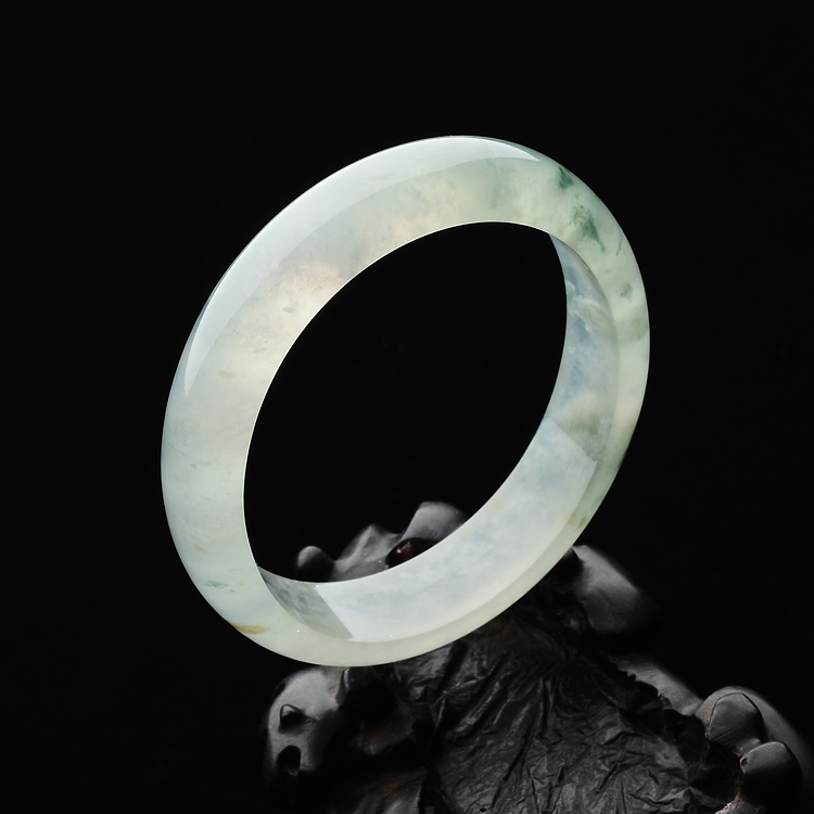 (超值推荐)冰种飘花贵妃镯(56mm-46.7mm)