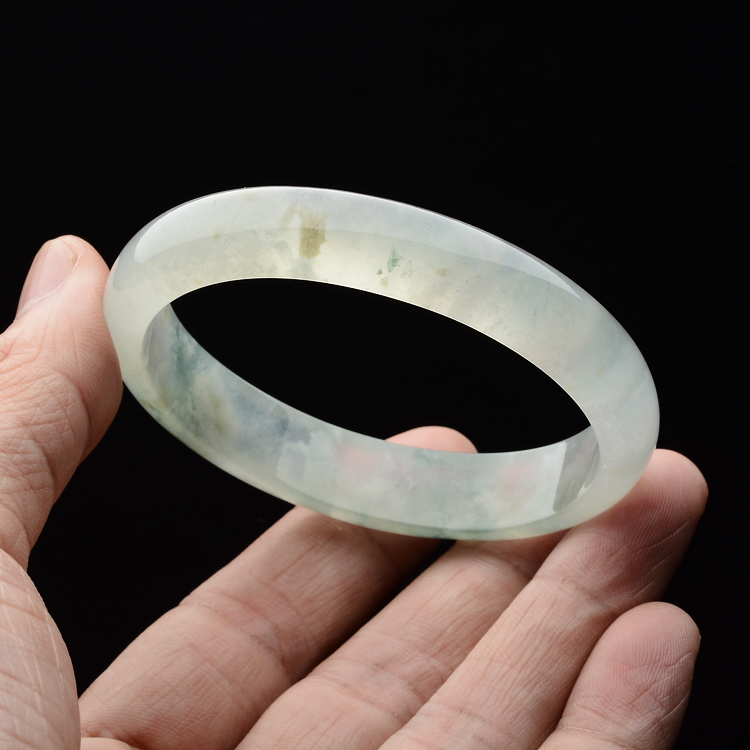 (超值推荐)冰种飘花贵妃镯(56mm-46.7mm)