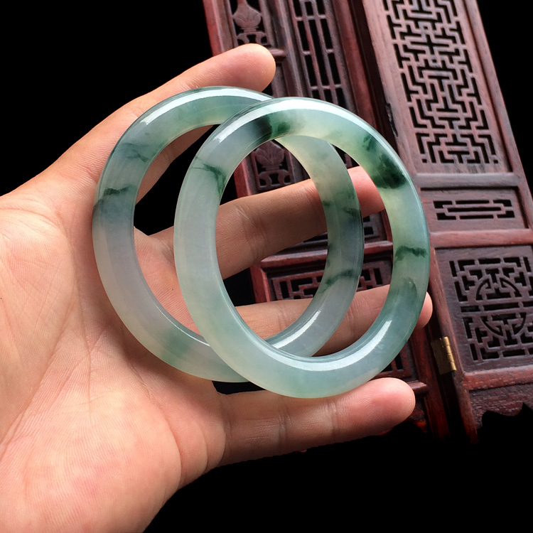 (超值推荐)糯冰种飘花圆条手镯(一对，57.8mm-57.7mm)