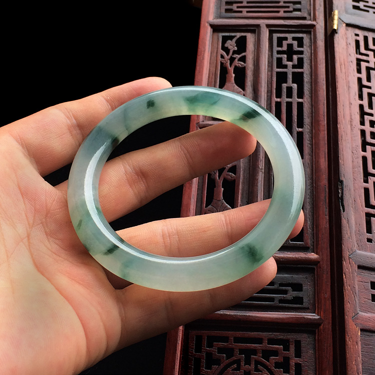 (超值推荐)糯冰种飘花圆条手镯(一对，57.8mm-57.7mm)