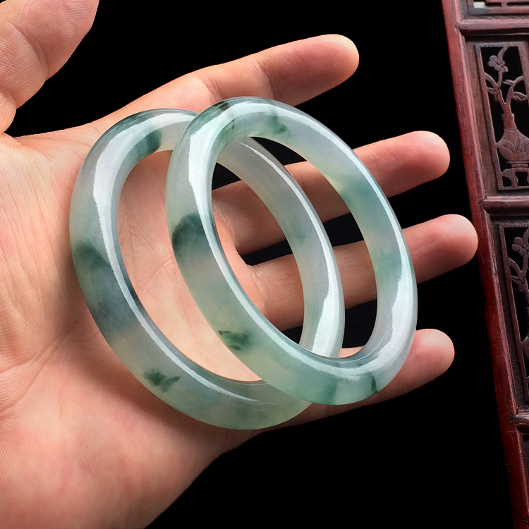 (超值推荐)糯冰种飘花圆条手镯(一对，57.8mm-57.7mm)