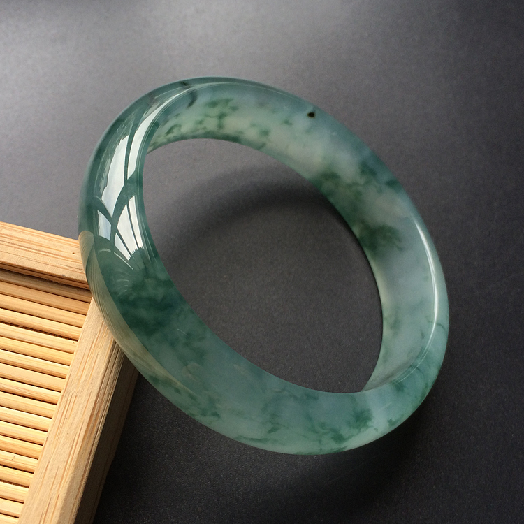 (超值推荐)冰种飘花手镯(55.5mm)