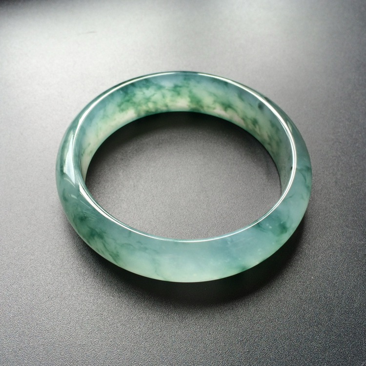 (超值推荐)冰种飘花手镯(55.5mm)