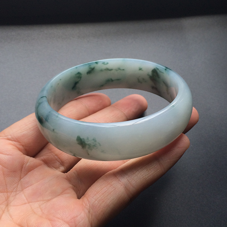(超值推荐)糯冰种飘花手镯(62mm)