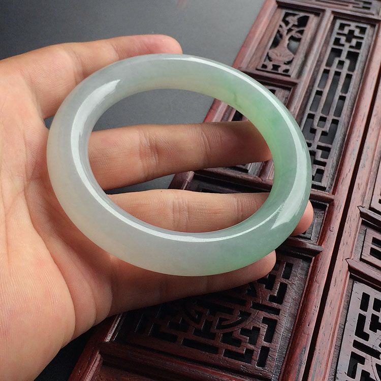 (超值推荐)糯冰种晴水圆条手镯(58.5mm-58.3mm一对)
