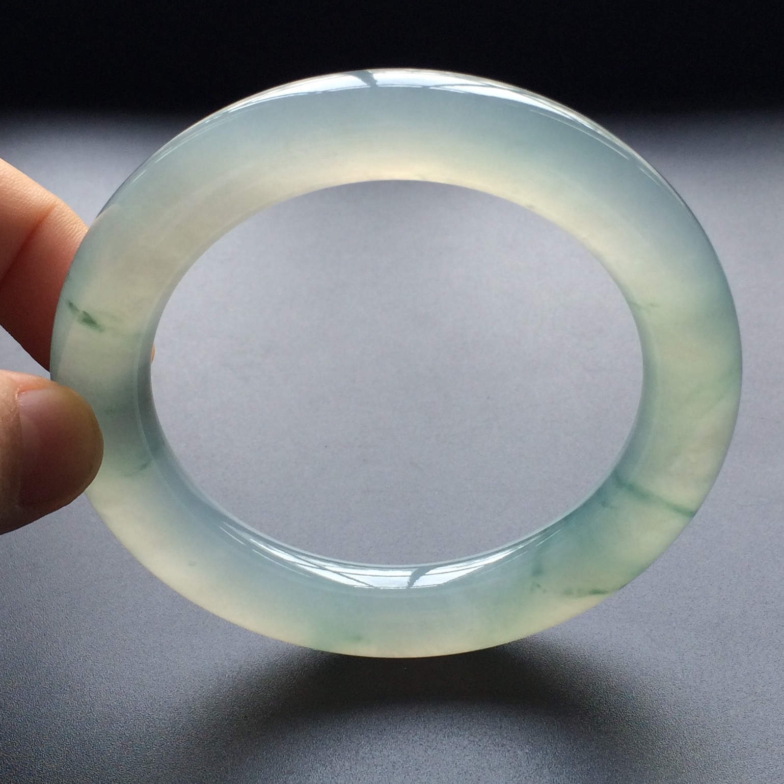 (超值推荐)冰种飘花圆条手镯(57.2mm)