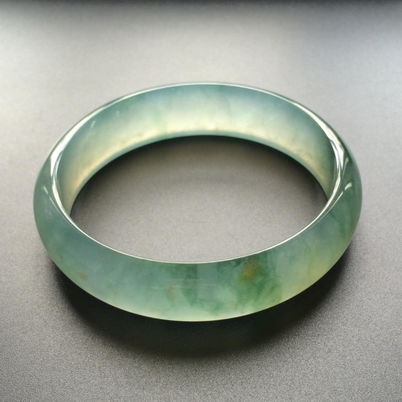 (超值推荐)冰种飘花手镯(58mm)