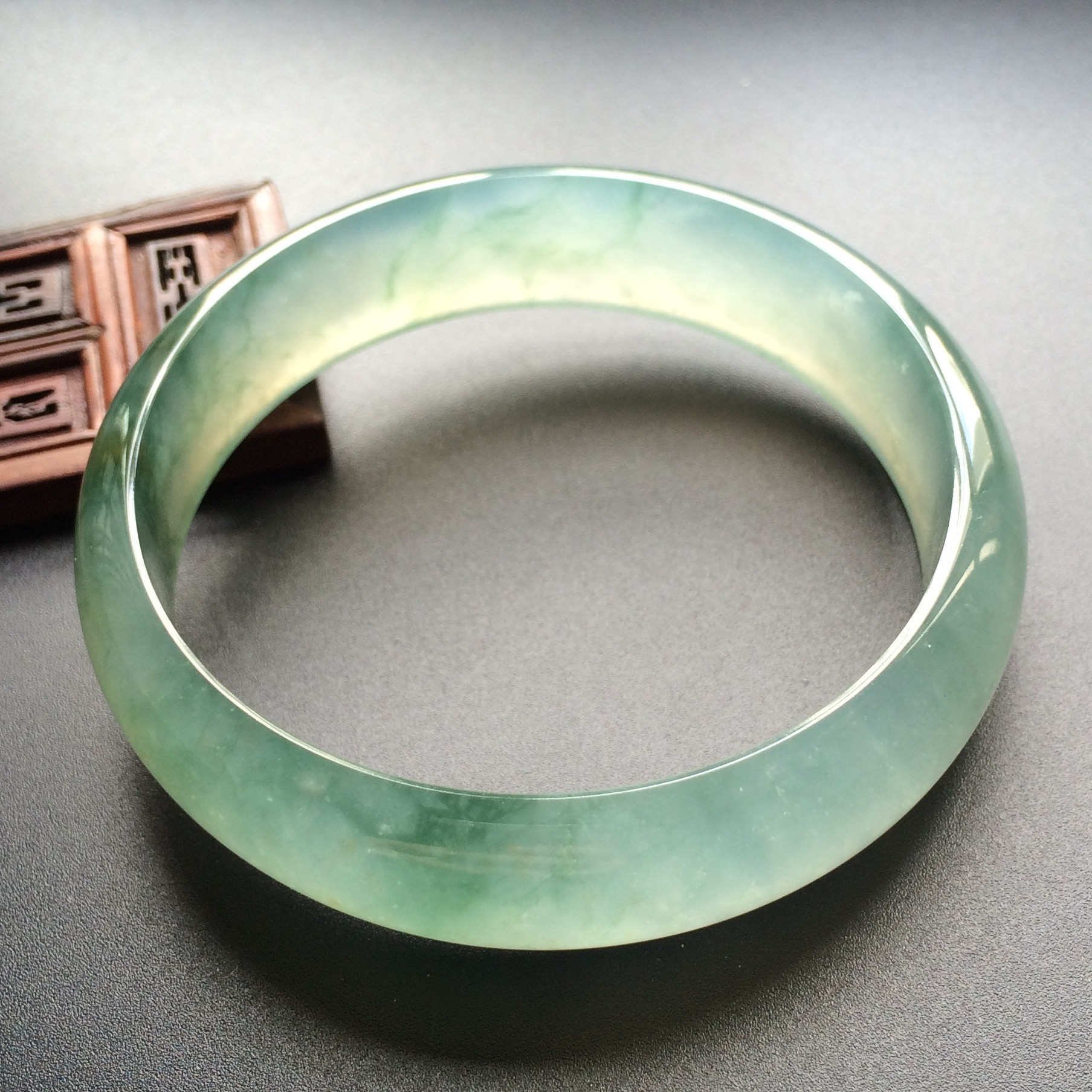 (超值推荐)冰种飘花手镯(58mm)
