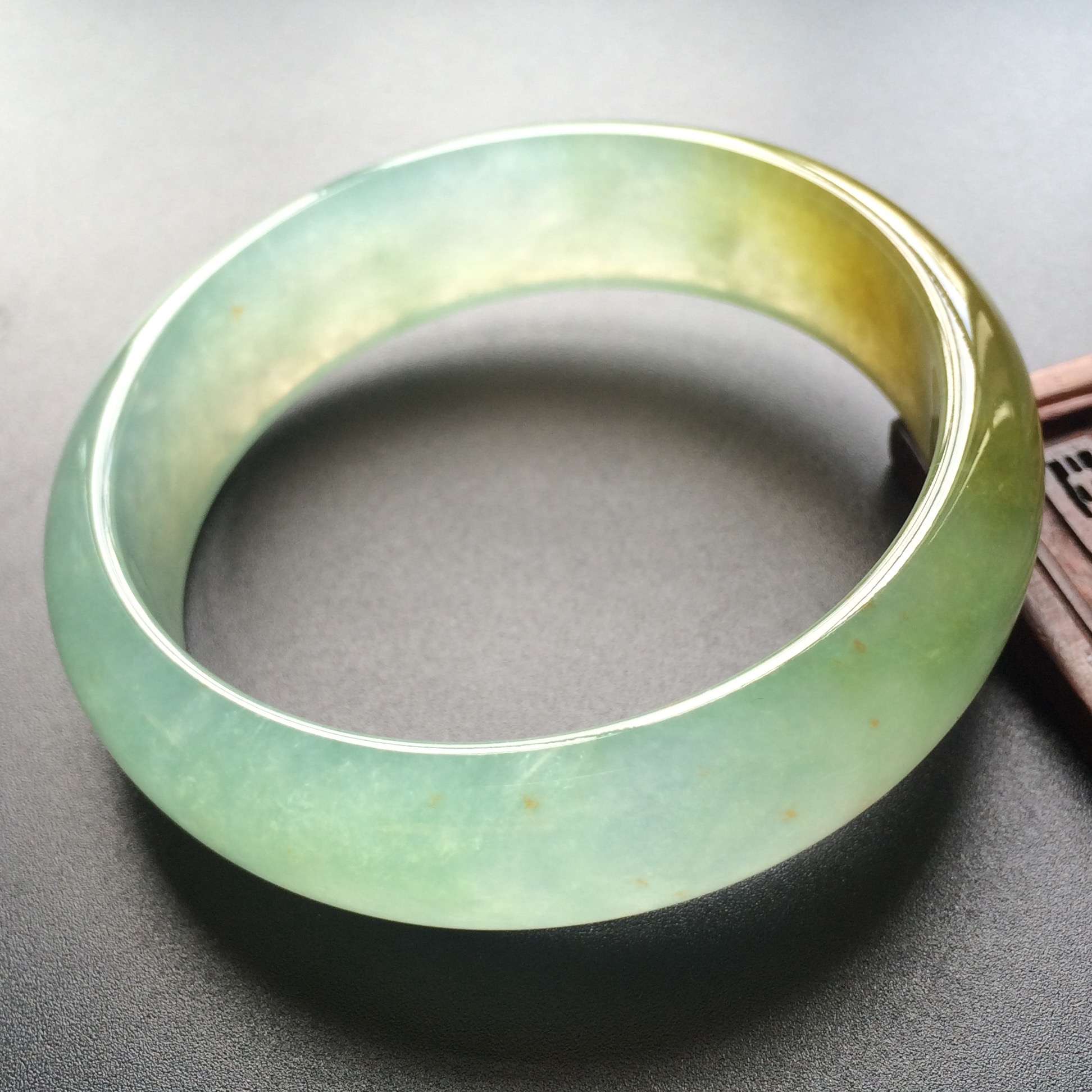 (超值推荐)冰种晴水黄翡手镯(54.5mm)
