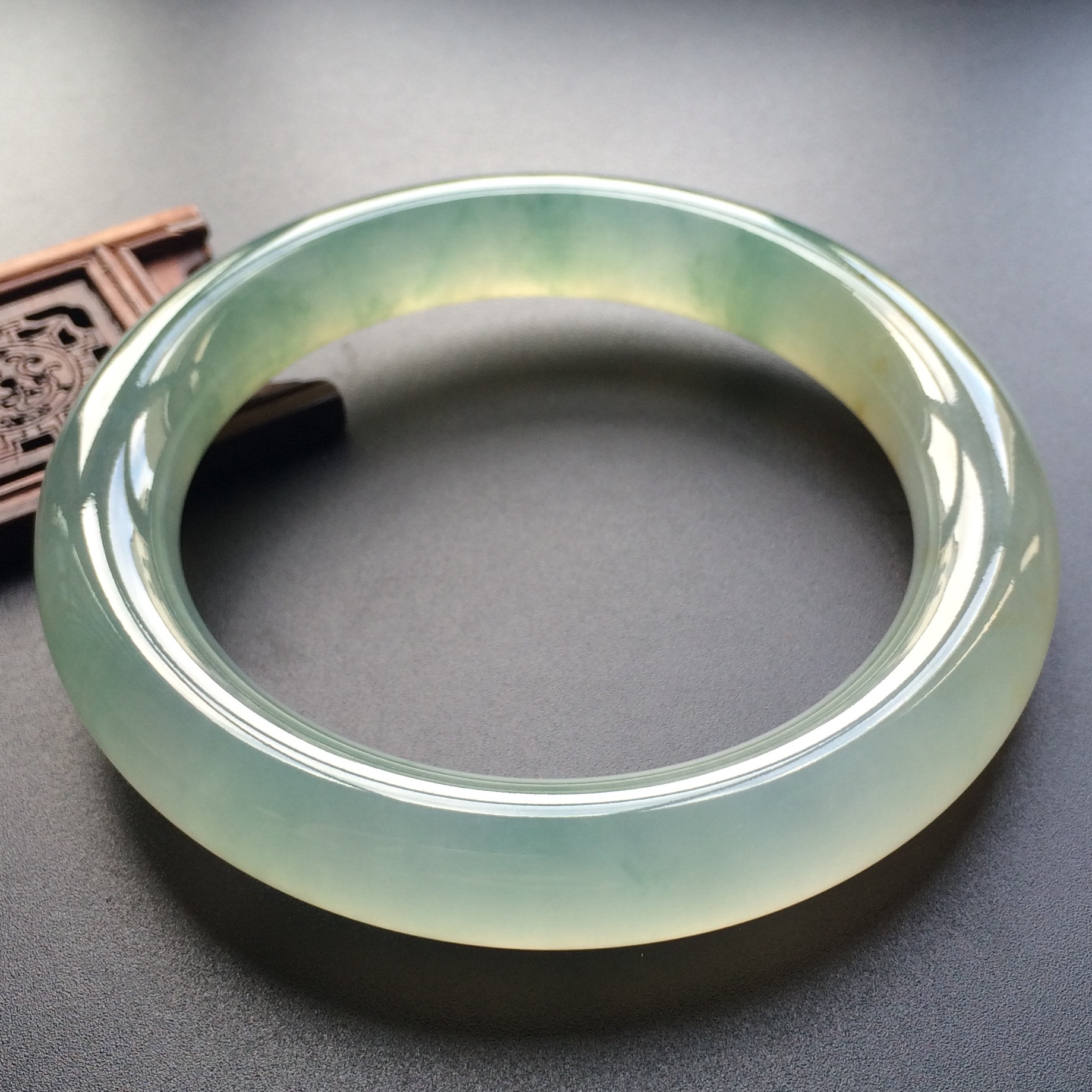 (超值推荐)冰种飘花圆条手镯(58.5mm)