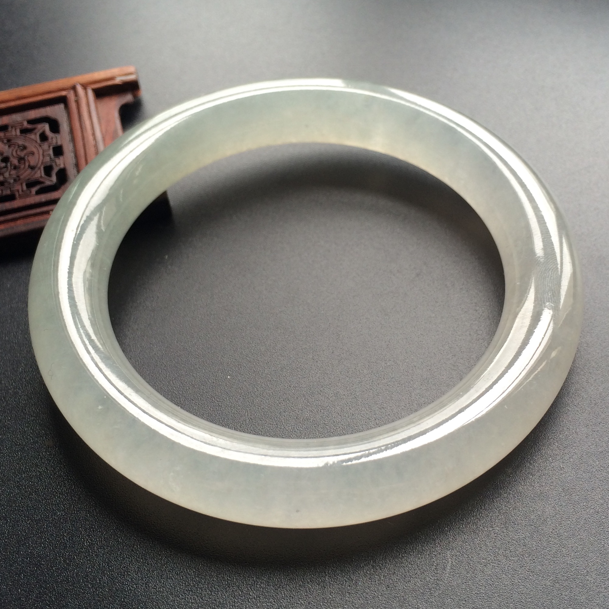 (超值推荐)冰种无色圆条手镯(57.3mm)