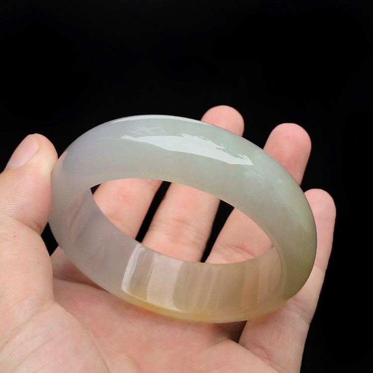 (超值推荐)糯冰种黄翡手镯(56.5mm)