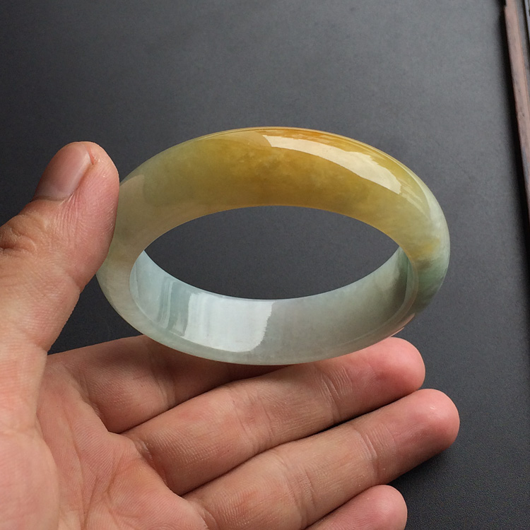 糯冰种黄翡手镯(55.1mm)