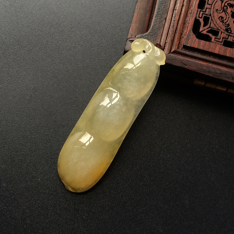 (超值推荐)糯冰种黄翡福豆挂件