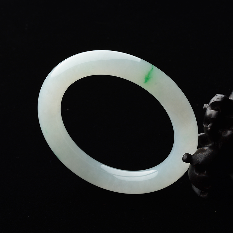 (超值推荐)糯冰种略飘翠圆条手镯(54.6mm)