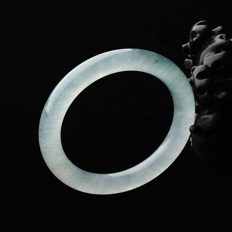 (超值推荐)冰种略飘花圆条手镯(56.5mm)