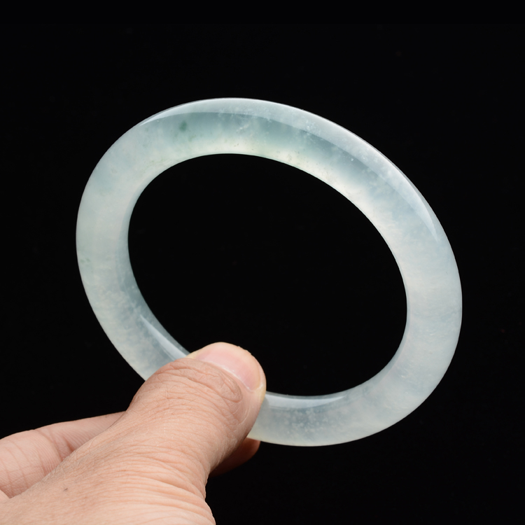 (超值推荐)冰种略飘花圆条手镯(56.5mm)