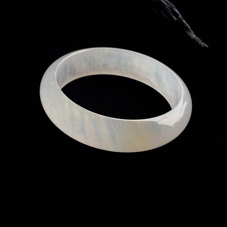(超值推荐)冰种淡黄翡手镯(60.2mm)